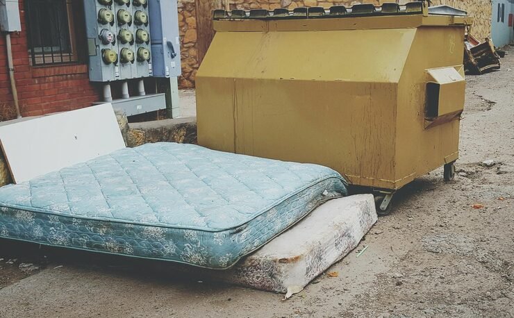 Effortless Mattress Removal San Diego